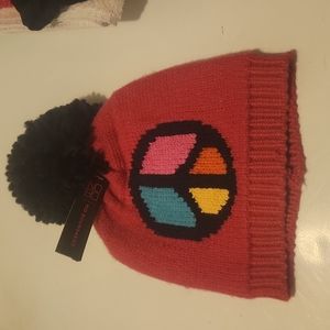 Peace sign winter hate